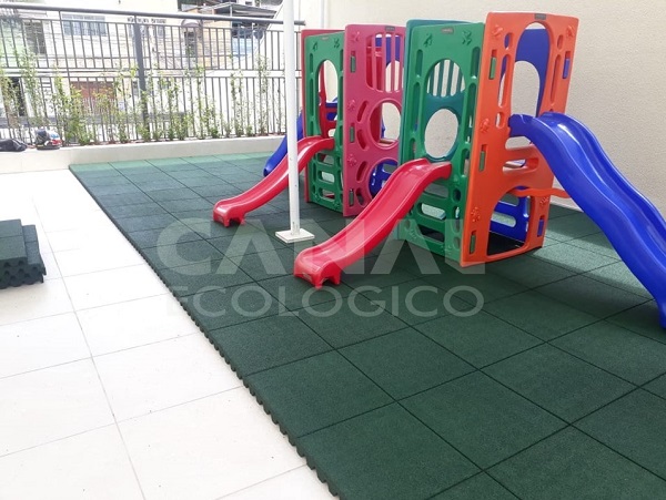 Piso de Borracha Playground e Parquinho