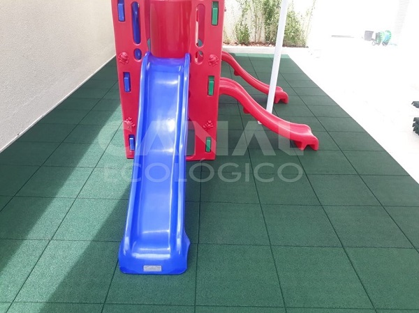 Piso de Borracha Playground e Parquinho