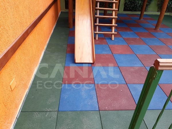 piso playground restaurante