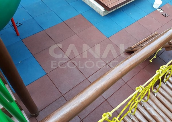 Piso de Borracha Playground e Parquinho