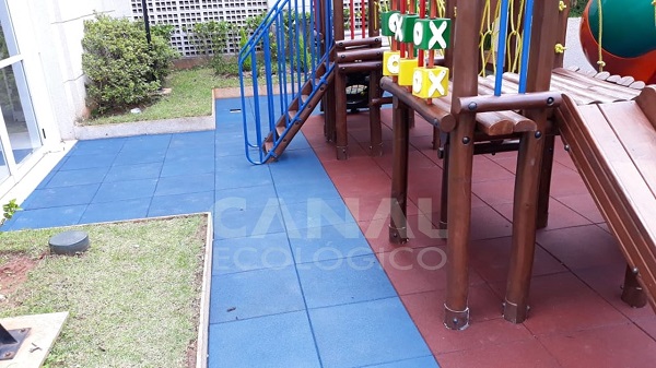 Piso de Borracha Playground e Parquinho