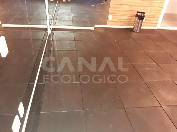 piso de academia de musculacao