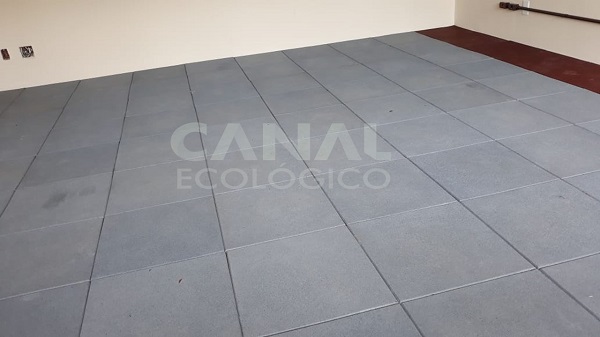 Piso de borracha Academia