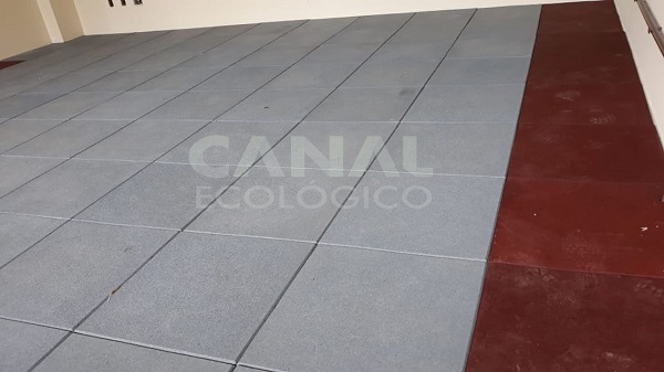 Piso de borracha Academia