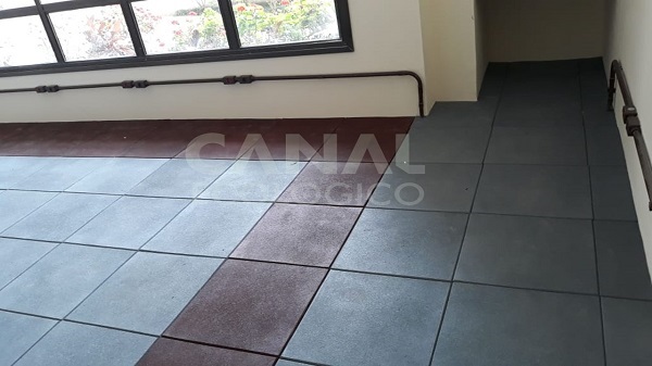 Piso de borracha Academia